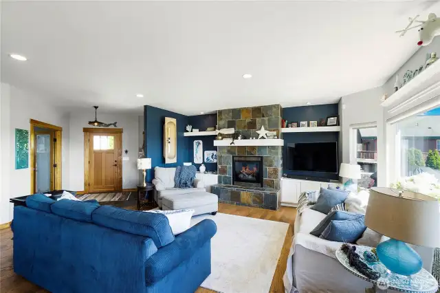 Cozy Gas Fireplace – Perfect for warmth and ambiance.