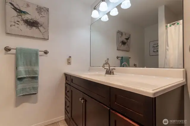 Condo offers a full bathroom in addition to Primary Bath
