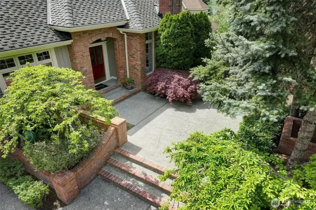 Front entry boasts large patio