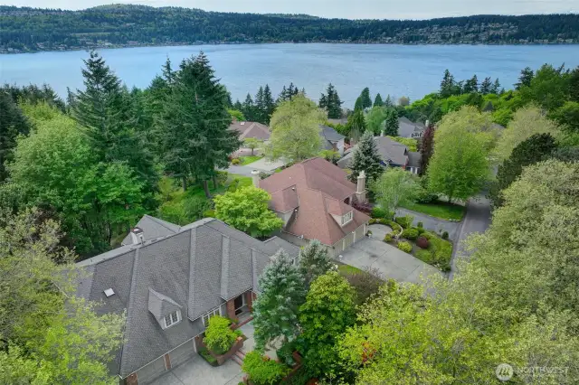 So close to Lake Sammamish and all the parks and walking trails