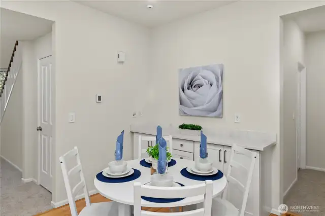 Kitchen w/eating space