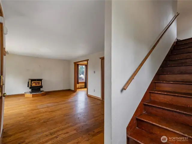 Add a wall and make an entrance to a duplex!