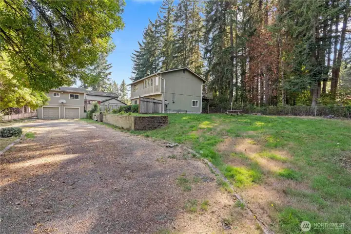 Lovely 3 bedroom home with detached shop with flex room above