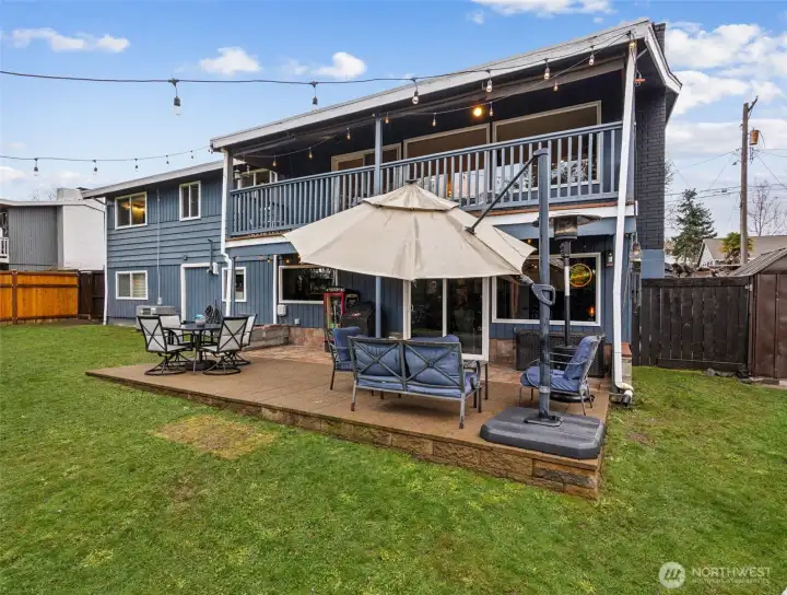 Exterior patio great for entertaining