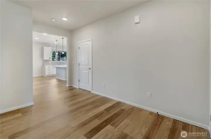 Photos are sample photos of a previously built Elbe plan in the community.