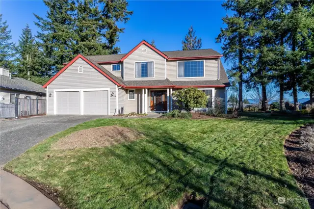 This home has AC, 2nd refrig & freezer in garage; 2 garage door openers; whole house vac system.