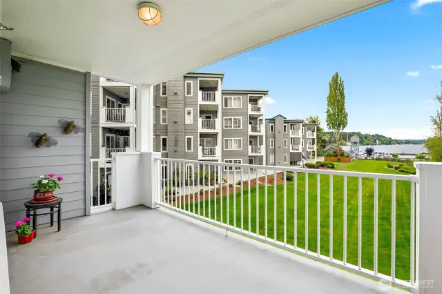 Enjoy coffee or tea on your viewing deck