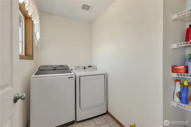 Laundry on upstair!