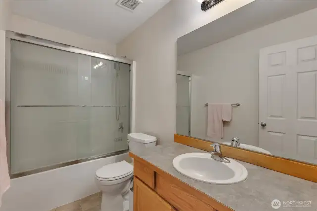 Hallway Full Bath