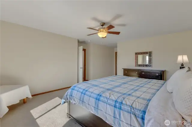 Master Bed (4th Bedroom)