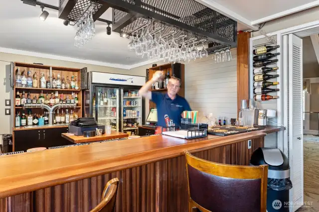 There's a fully staffed and stocked bar at this condo community! This is a great place to watch a PGA tournament, sports or just hang out with others at the club.