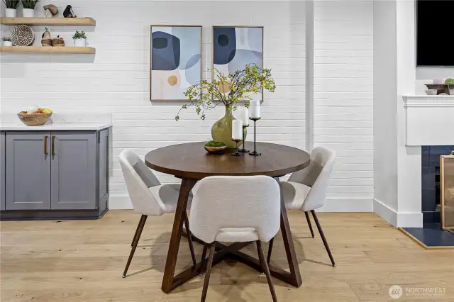 There's a perfect dining area between the living room and the kitchen.