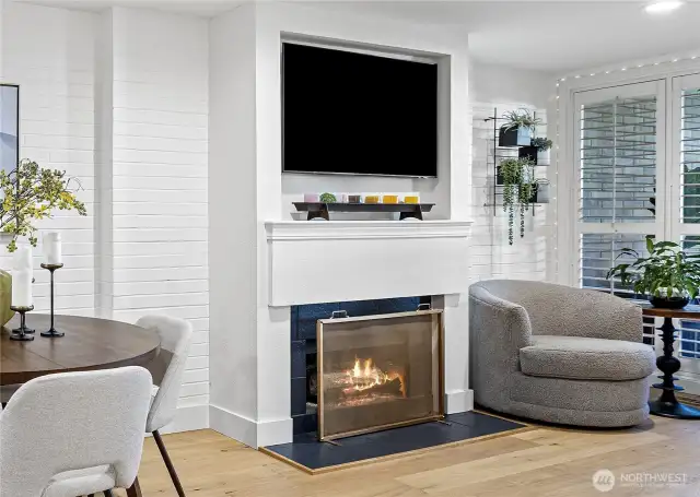 The gas fireplace adds to the creature comforts of this home. Even better - the gas utility is included in the HOA dues!