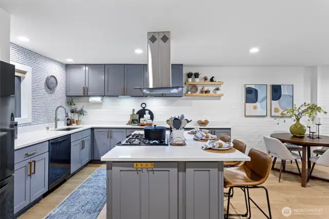 Wrap around cabinets provide an abundance of storage for cooking and entertaining enthusiasts.