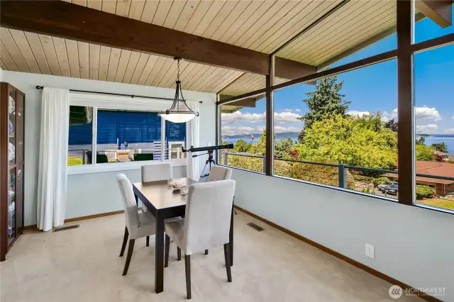 Formal dining room