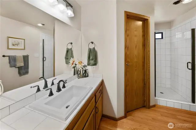 Jack and Jill 3/4 bath