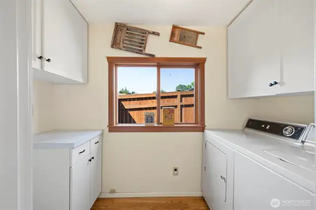 Lots of storage & folding table!