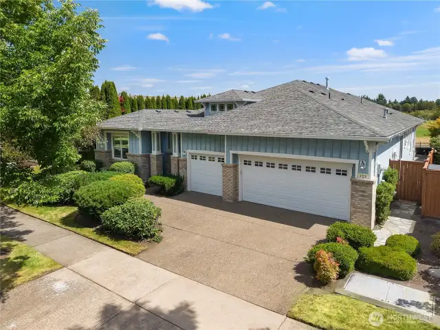Rare 3 Bedroom Grandview Estate Floor plan on 7th Fairway.