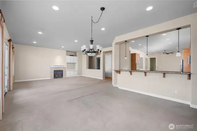Natural light filled Great Room and Dining Room with 10 Ft Ceilings throughout.
