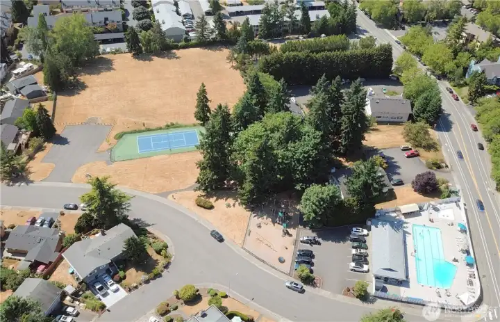 Just around the corner is the Kingsgate 5 pool & park - including sport courts, field and playground