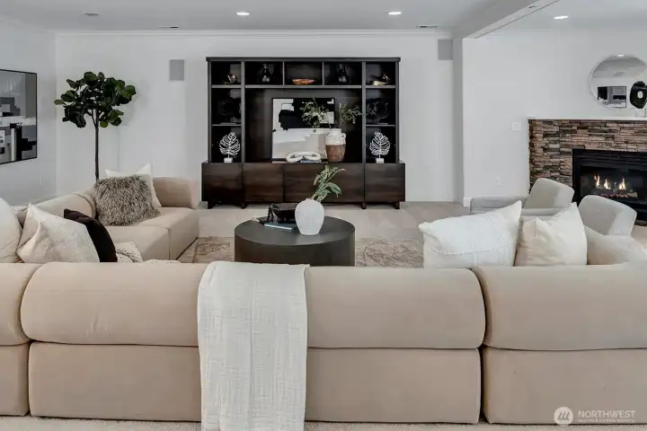 An entertainer's dream, this expansive 1600-square-foot of entertaining and gathering space with soaring ceilings, sophisticated full bar, private secure wine cellar and more! - Designed to host and gather, this space is sure to create unforgettable memories!