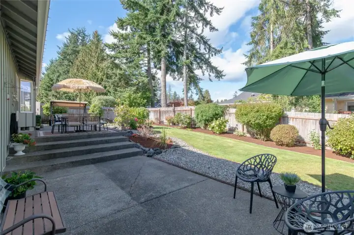 Set up your outdoor kitchen and show off your BBQ skills all season long!