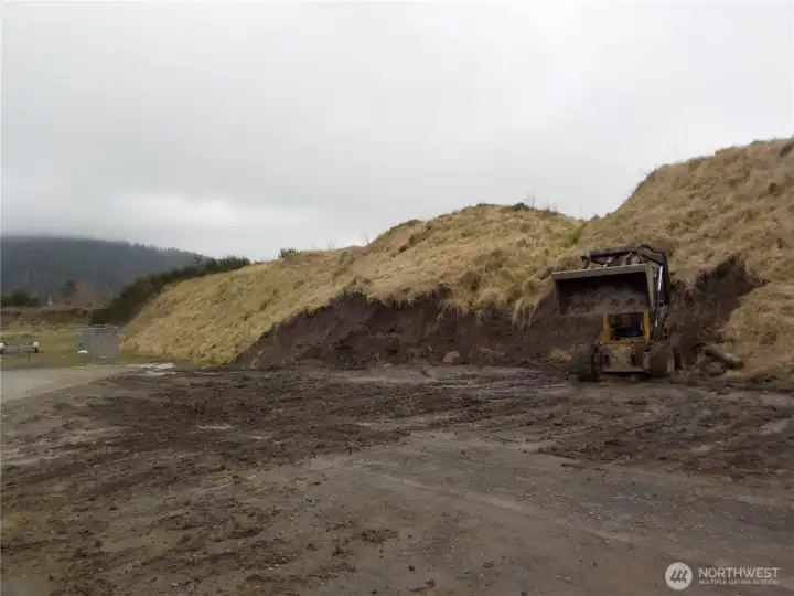 PORT OF CHINOOK 360 777 8797 FILL MATERIAL