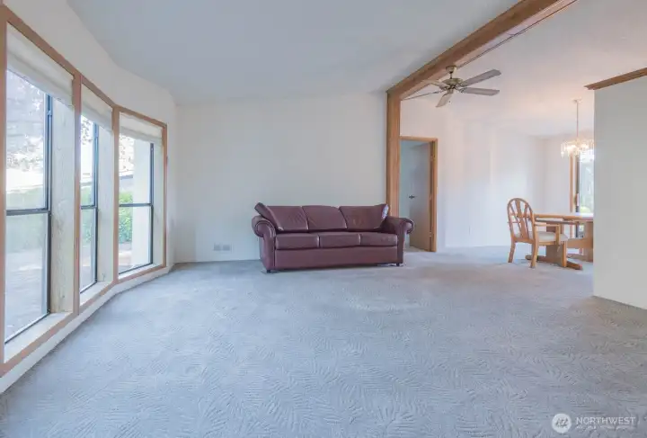 Large living room #2