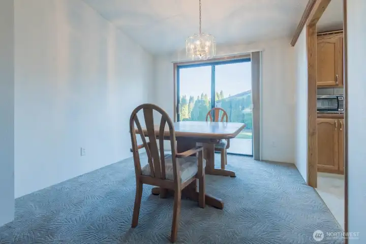 Dining room with sliding doors to back patio
