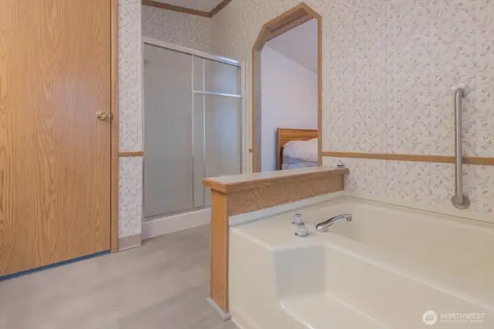 Primary bath