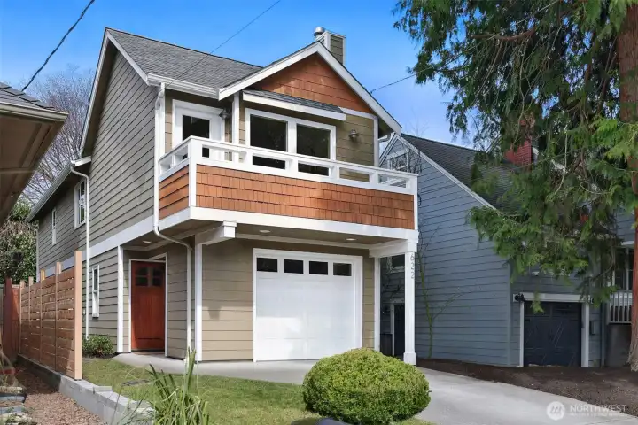 Set on a quiet residential street, you're just blocks from dozens of restaurants, cafes, shops and more fun spots.