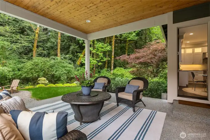 Easy access to porch from kitchen/dining area