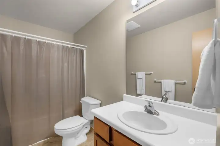 upstairs shared full bath