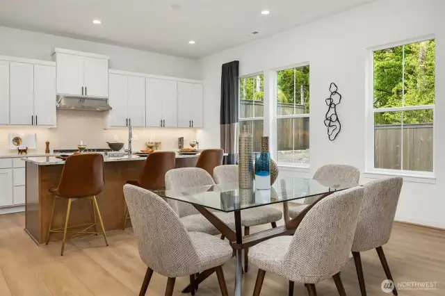 Light and bright dining and kitchen