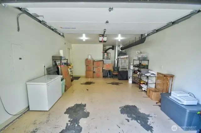 Spacious 1 car garage