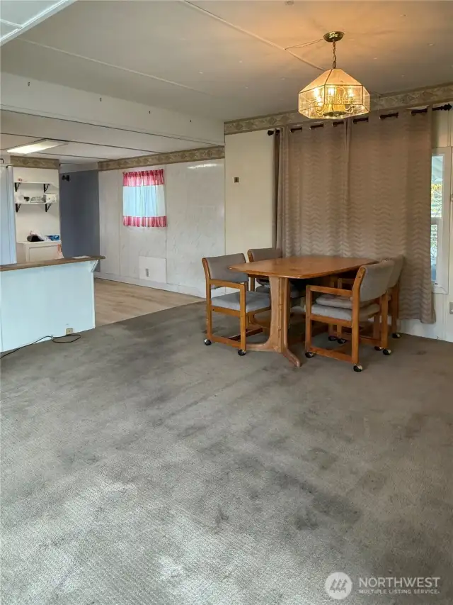 Dining area/Kitchen