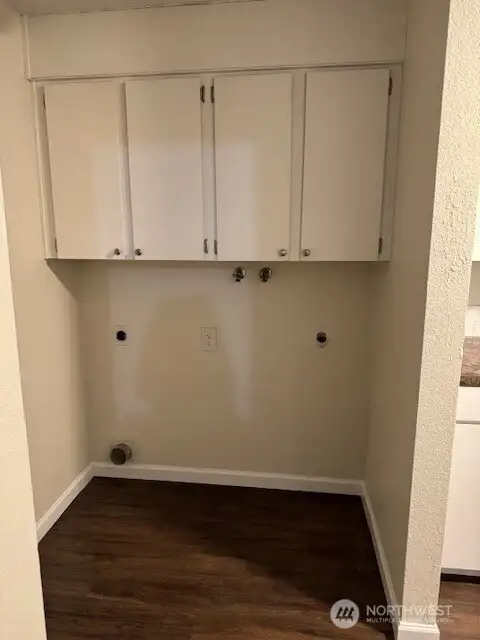 Laundry hook up