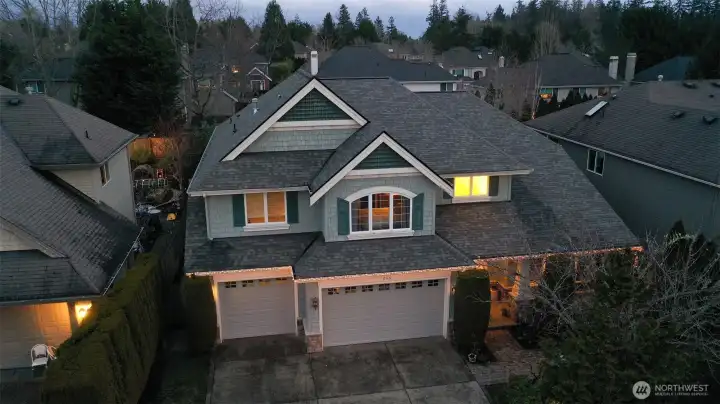 Phillips Hue Lights line the front of the home and make it easy to celebrate all year round. Change to red-blue-white for the December Holidays, Blue & Green for Seahawk Sunday, Orange for Halloween, Green for Saint Paddys....millions of color combinations.