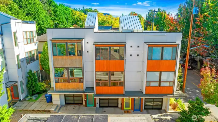 Welcome to 116 N 39th, in the heart of Fremont.