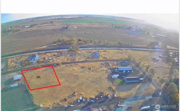 The property lines shown here are approximate and meant to provide a general idea of the location. Please conduct your own due diligence to obtain the exact property boundaries.