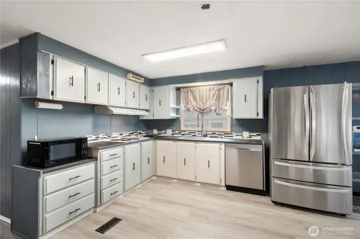 New fridge and dishwasher