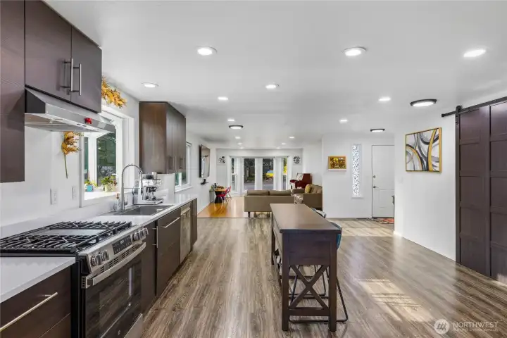 538 NW Ensign Drive - Kitchen