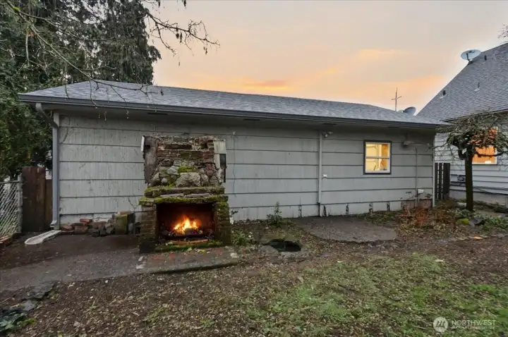 Exterior, detached garage