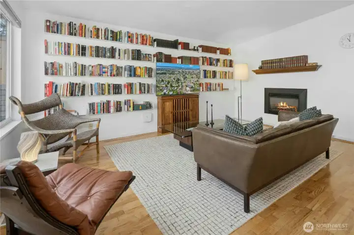 Large living area with gas fireplace!