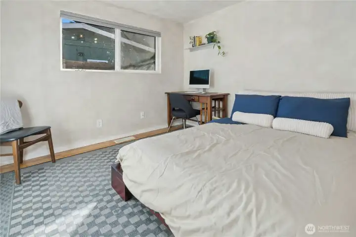 2nd bedroom