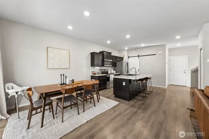 Dining space that opens to the kitchen