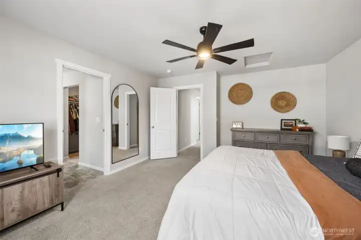 Additional view with attached 3/4 bath to the left