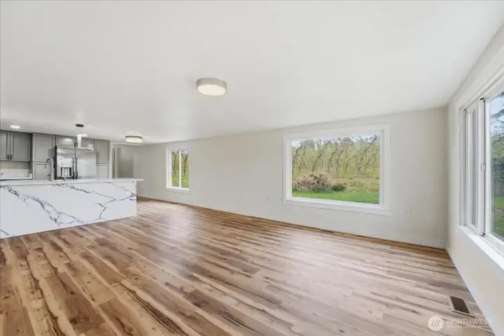 Living room/ Dining room