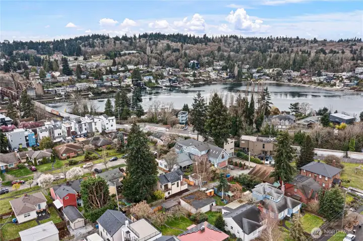 Walking distance to the Ballard Locks, Golden Gardens, and downtown Ballard, it doesn't get much better.