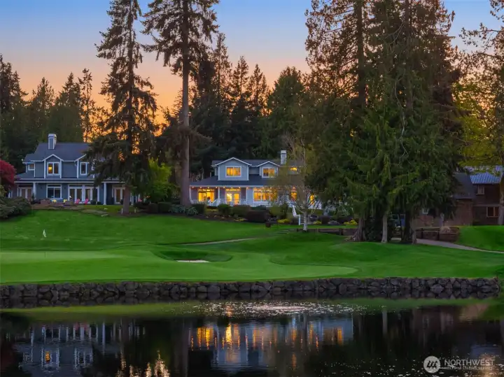 Situated on a quiet lane, but close to Winslow and the ferry.